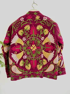 Veste Suzani brodée bohème violette à motif floral, manches longues, col montant, vêtements d'extérieur pour femmes pour l'hiver - Product Image 5