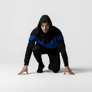 Ensemble de survêtement sportif sur mesure de qualité supérieure, coupe ajustée, pour la gym, le fitness, l'entraînement et la course à pied, en vente - Product Image 5