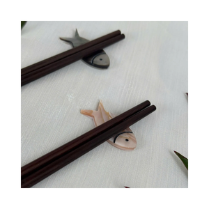 Ensemble de baguettes et repose-baguettes en nacre faites à la main, avec incrustation de nacre, support pour baguettes, ensemble de repas minimaliste - Product Image 4