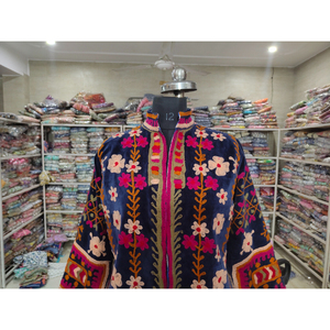 Chaqueta de terciopelo floral bordada a mano para mujer, cuello mandarín, manga tres cuartos, estilo étnico de otoño, regalo para ella - Product Image 4