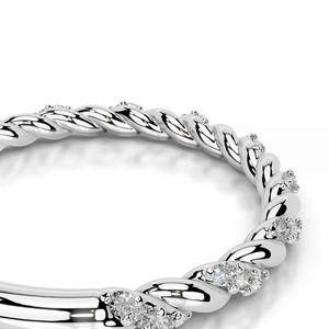 Bague de mariage demi-éternité Zenvoria en or blanc 14 carats avec diamant rond cultivé en laboratoire de 2,0 mm, certifiée IGI - Product Image 2