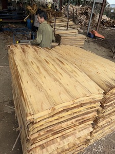 Plaques de placage en bois de caoutchouc naturel 100 %, découpées rotativement, écologiques et durables, 1270x640mm, pour matériau de noyau de contreplaqué - Product Image 4