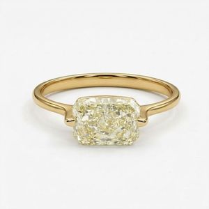 Bague de fiançailles en diamant de laboratoire taille radiant East West de 1,00 carat certifié IGI, en or jaune massif 14 carats, avec demi-sertissage solitaire - Product Image 1