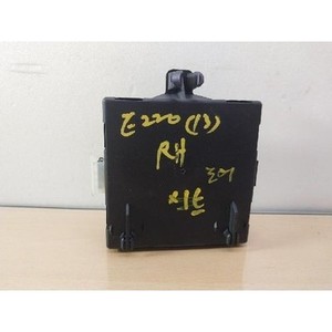 ECU และโมดูลคอมพิวเตอร์มือสองสำหรับรถยนต์ E-class รุ่น 2129004214 - Product Image 2