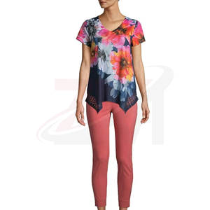 Camiseta de manga corta con cuello en V y estampado floral para mujer, corte holgado, dobladillo asimétrico, estilo informal para primavera y verano - Product Image 5
