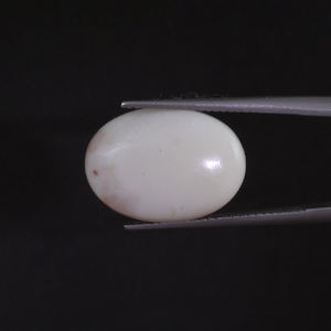 Opale naturelle blanche en vrac, 10,42 carats, taille ovale 18,5x13 MM, certifiée IGI, taillée et polie à la main, pour la fabrication de bijoux légers - Product Image 3