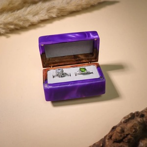 ILAHI's Eco-Friendly Handmade Resin <b>Mold</b> <b>Hand</b> Modeled Modern Christmas Wedding Feng Shui Design Holiday Home Decor Soft Interior - Product Image 1