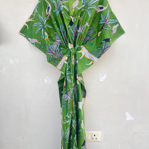 Caftan en coton Kaftan floral indien Caftan long Robe pour les mamans Vêtements de nuit pour couvrir la plage Kaftan indien Robe Maxi - Product Image 1