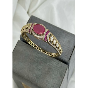 Preciosa Pulsera Abrible de Moissanita Polki Kundan de Calidad Premium Estilo Victoriano para Bodas, Compromisos y Fiestas para Mujer - Product Image 1