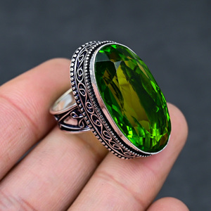 Anillo de Peridoto Verde Facetado, Hermoso y Popular, Hecho a Mano, Chapado en Plata de Ley 925, Ovalado, de Lujo, Calidad Premium, Estilo Vintage - Product Image 3