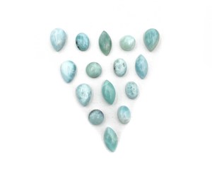 Lote de gemas sueltas de larimar natural en forma de cabujón, de 4-9 mm, para la elaboración de joyería artesanal. - Product Image 3