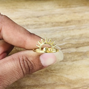 Bague Soleil Bohème en Laiton Plaqué Or 18 carats pour Femme, Bijou Céleste Délicat et Unique, Vente en Gros/OEM/ODM - Product Image 6