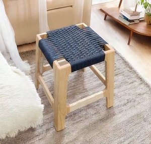 Tabouret moderne en bois noir avec pieds en bois et corde tressée, repose-pieds fait main style ferme pour salon et maison - Product Image 2