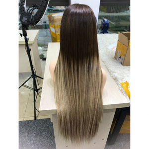 Perruque Lace Front Wig Remy lisse cheveux humains avec perruques Lace Wig brun clair avec des cheveux Remy de haute qualité - Product Image 1