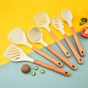 Ensemble d'ustensiles antiadhésifs résistants aux rayures avec un design élégant et des performances culinaires durables - Product Image 4