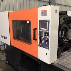 Rouleau automatique sur la machine de moulage par injection de bouteille en plastique droite de bouteille de déodorant - Product Image 6