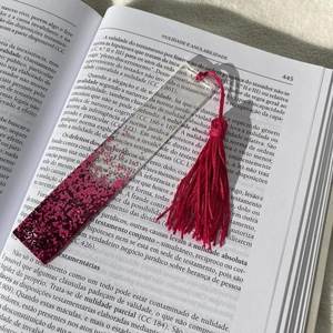 Marcapáginas de Resina Personalizado, Hecho a Mano, con Flores Secas y Brillo, Accesorio Decorativo de Lectura, Regalo para Mujeres - Product Image 4