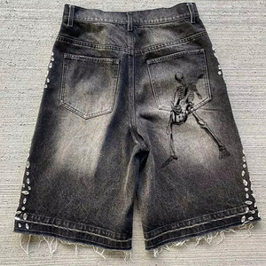 Shorts en jean déchirés pour homme, taille haute, avec détails en strass, style streetwear décontracté, pour l'été - Product Image 2