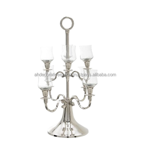 Candelabros altos con acabado de oro y metal con 5 brazos, candelabros hechos a mano de aluminio chapado en oro de diseño moderno para centro de mesa de boda - Product Image 3