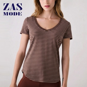 Camiseta de punto de algodón transpirable y ecológica para mujer, de manga corta, cuello en V, hombros descubiertos, corte regular, ideal para verano. - Product Image 1