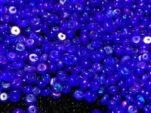 Perles d'opale naturelle éthiopienne fumée et traitée, rondelles de 3-5 mm, lisses, polies, percées, bleues, pierres précieuses en vrac pour la fabrication de bijoux - Product Image 5