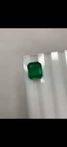 มรกตธรรมชาติจากแซมเบีย รูปทรงคุชชั่น คุณภาพเกรด AAA สีสวยกว่า  หินพลอยแบบเม็ดเดี่ยว สำหรับทำเครื่องประดับ - Product Image 2