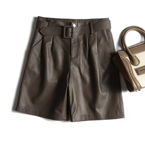 Jupe-short taille haute beige avec ceinture, décontractée, respirante, en polyester/coton, coupe ajustée, pantalon femme tricoté couleur unie - Product Image 2