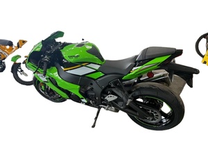 Motocicleta Deportiva de Alto Rendimiento Ninja ZX 10R Edición KRT 2025, 998cc, 4 Tiempos, Refrigeración Líquida, Lista para Exportación - Product Image 5