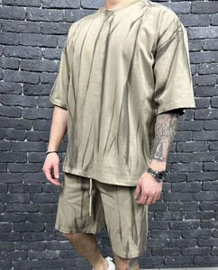 Ensembles décontractés sur mesure OEM/ODM pour hommes : T-shirts et shorts 100 % coton épais, coupe ample et oversize, séchage rapide, collection automne - Product Image 2