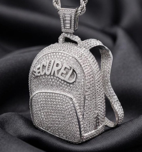 Colgante de moissanita chapado en rodio de plata de ley 925 con diseño de mochila Hiphop, joyería personalizada con letras para hombre, regalo unisex para fiestas - Product Image 1