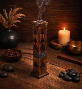 Quemador de Incienso Religioso de Bambú Rústico Hecho a Mano con Detalles Tallados y Banda Metálica, Soporte Vertical para Dhoop - Product Image 3