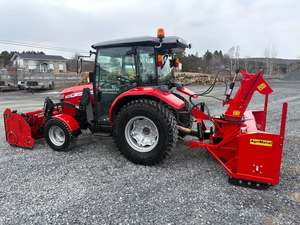 Tractor Massey Ferguson Usado, Maquinaria Agrícola con Motor, Perfecto para Operaciones Agrícolas a Gran Escala, en Venta - Product Image 4