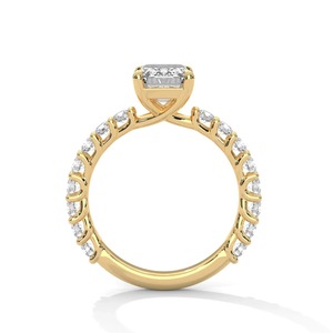 Anillo de compromiso con diamante cultivado en laboratorio de corte esmeralda de 2.50 CTW, banda pavé de oro amarillo de 14 quilates, anillo de joyería fina para mujer - Product Image 3