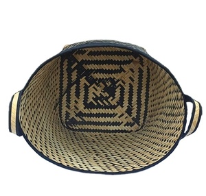 Eco-friendly <b>square</b> bamboo <b>basket</b> with interlaced blue and white patterns suitable for households restaurants hotels and resorts - Product Image 4