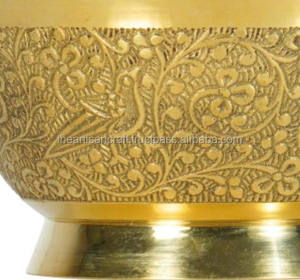 ชามทองเหลืองขัดเงาพร้อมฝาปิดดีไซน์คลาสสิกสำหรับงานปาร์ตี้ตกแต่งบ้านด้วยงานฝีมือช่างฝีมือ - Product Image 6