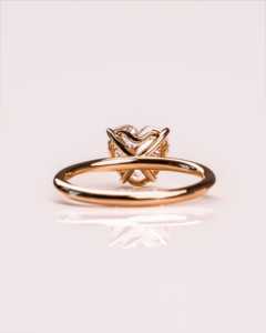 Anillo de compromiso de oro macizo de 14K con diamante solitario de corte corazón cultivado en laboratorio, hecho a medida con engaste de puntas, anillo solitario para amantes, para mujer - Product Image 4