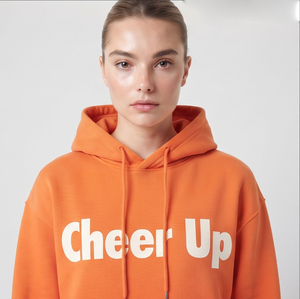 Ensemble pull à capuche ample et short en molleton polyester/coton pour femme, taille élastique, idéal pour l'hiver - Product Image 4