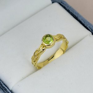 Solid 925 Sterling Silver Round Gemstone <b>Nature</b> <b>Inspired</b> Peridot <b>Ring</b> Gold Plated Vintage Leaf Vine Band <b>Engagement</b> <b>Ring</b> - Product Image 3