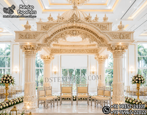 Mandap de Boda de Lujo en Blanco y Dorado con Estructura de Domo - Product Image 2
