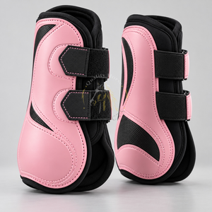 Botas de protección para caballos con acolchado suave, correas seguras y materiales duraderos para una cobertura cómoda de las patas durante la monta diaria. - Product Image 1