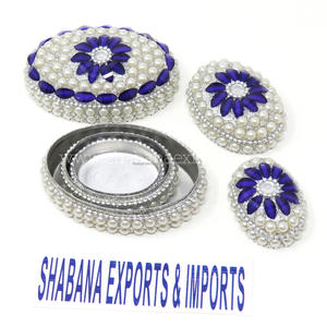 Boîte à Bijoux Ovale Perlée Blanche Scintillante Premium, Organisateur de Bijoux, Souvenir Indien Fait Main, Boîte à Cadeaux de Mariage, Lot de 3 Pièces - Product Image 1