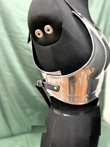 ชุดเกราะสแตนเลสสั่งทำพิเศษ เคลือบเงินขัดเงา แฟชั่นทันสมัย - Product Image 2