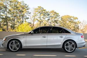 Audi S4 Premium Plus 2013 de Segunda Mano, Vehículos Usados al por Mayor - Product Image 2