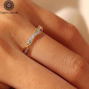 Bague de Fiançailles et d'Éternité Classique pour Femme Charm_Jewells en Argent Plaqué Or Rose 18K avec Moissanite Taille Coussin et Sertissage à Griffes IGI - Product Image 2