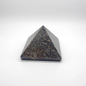Venta al por Mayor de Ágata Piramidal Muntaha de 30-35 mm, Piedra Natural Hecha a Mano, Cristales de Reiki a Granel, Ganet de Primera Calidad, Khambhat, India - Product Image 2