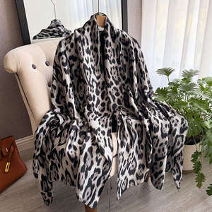 Hiyab Liso de Alta Calidad para Niñas, Tela Suave y Cómoda, Pañuelo Musulmán para Uso Diario, Venta al Por Mayor - Product Image 5