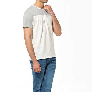 T-shirt pour homme à manches courtes personnalisé de haute qualité, en lin confortable, idéal pour les tenues décontractées et les soirées. - Product Image 2