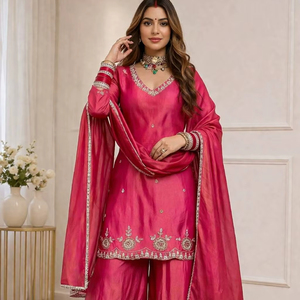 ชุดเดรสผ้าไหมซิมเมอร์สำหรับผู้หญิงแบบเย็บเต็มตัว - ชุดเดรสปักลายแบบดั้งเดิมของอินเดียสำหรับงานพิเศษ - Product Image 1