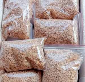 Crevettes vietnamiennes séchées de petite taille, crevettes bébés pour la cuisine, garniture pour mélanger avec du papier de riz, emballées en vrac - Product Image 4