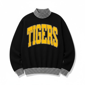 Sudadera Personalizada para Mujer con Cuello Alto, Ribete a Cuadros, Diseño Deportivo Vintage con Gráficos de Tigres, para Otoño e Invierno - Product Image 1